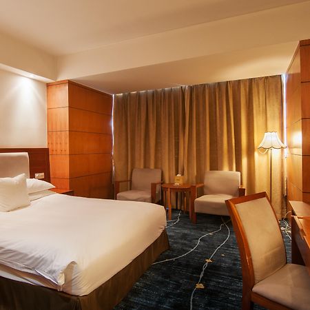 Gloria Plaza Hotel Kangqiao Şanghay Dış mekan fotoğraf
