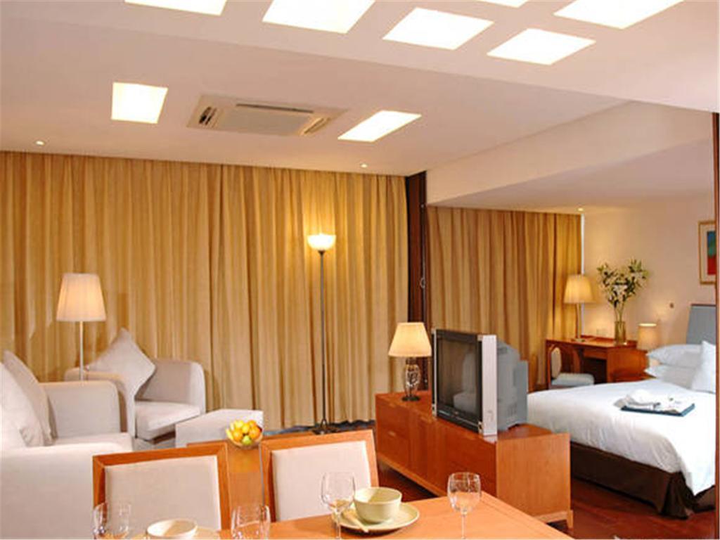 Gloria Plaza Hotel Kangqiao Şanghay Dış mekan fotoğraf
