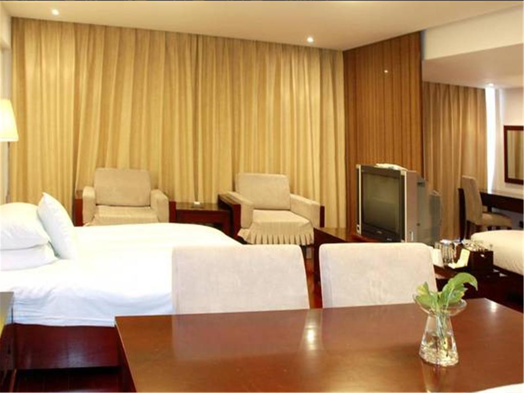 Gloria Plaza Hotel Kangqiao Şanghay Dış mekan fotoğraf