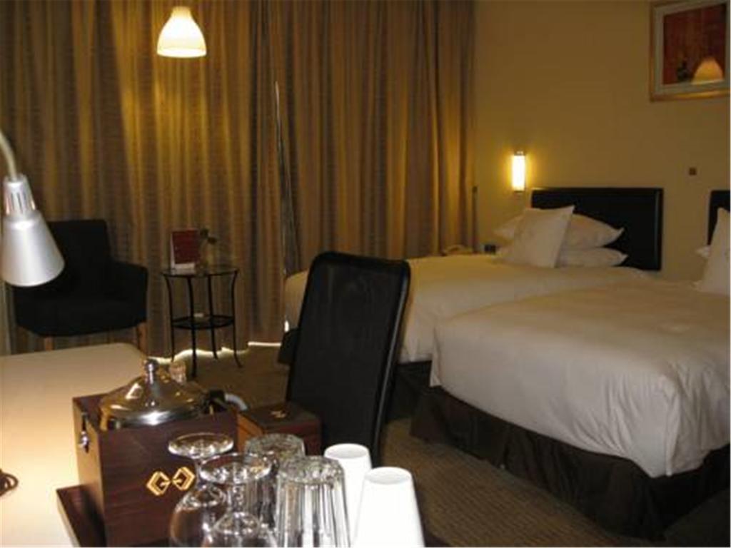 Gloria Plaza Hotel Kangqiao Şanghay Dış mekan fotoğraf