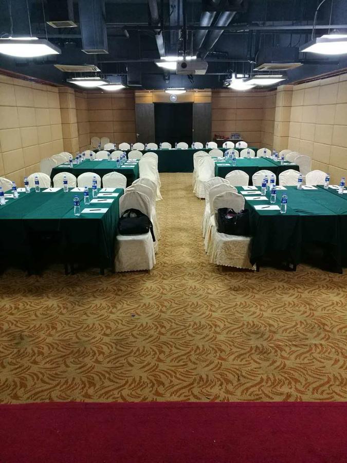 Gloria Plaza Hotel Kangqiao Şanghay Dış mekan fotoğraf