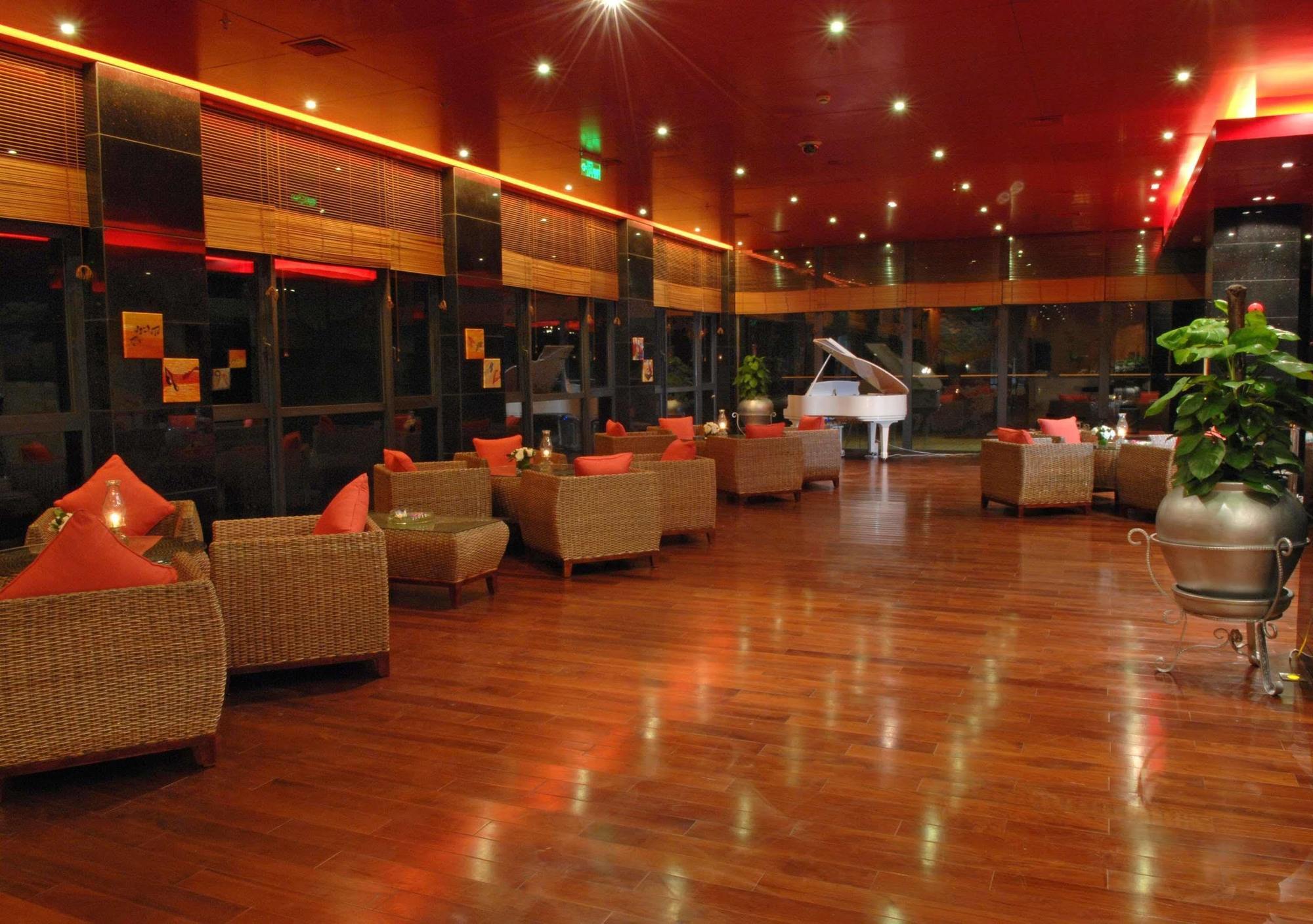 Gloria Plaza Hotel Kangqiao Şanghay Restoran fotoğraf
