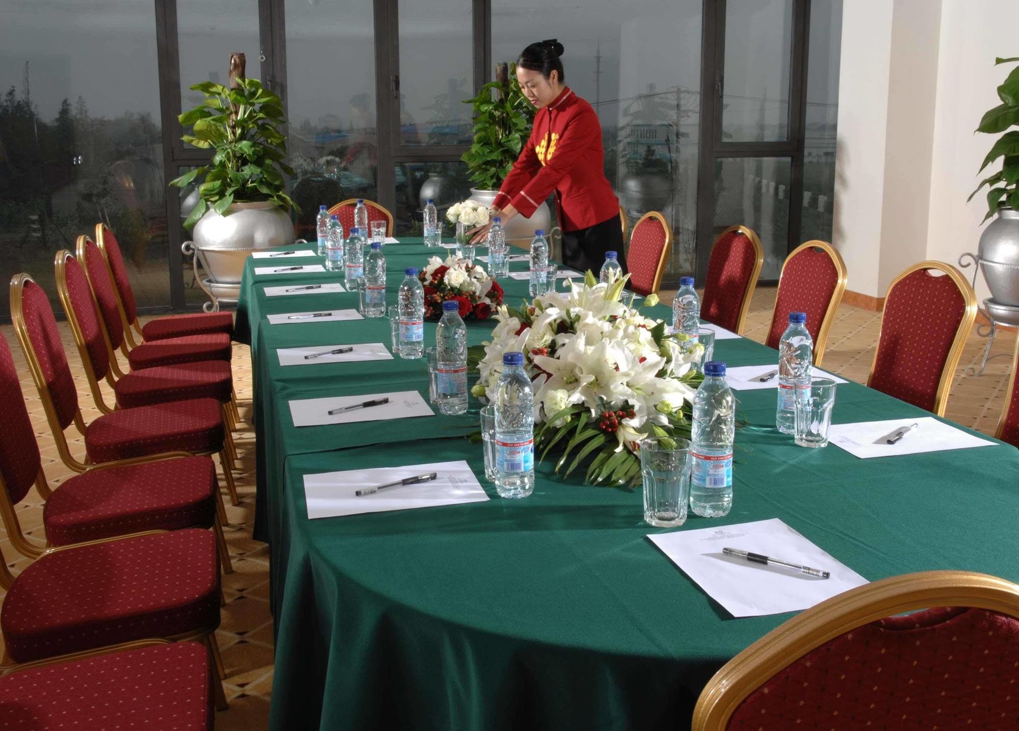 Gloria Plaza Hotel Kangqiao Şanghay Konforlar fotoğraf